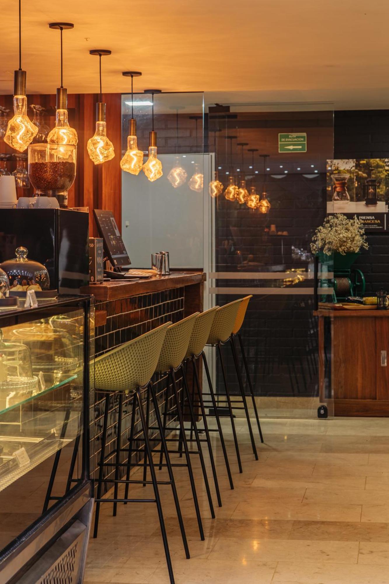 Cafe Hotel 메딜린 외부 사진