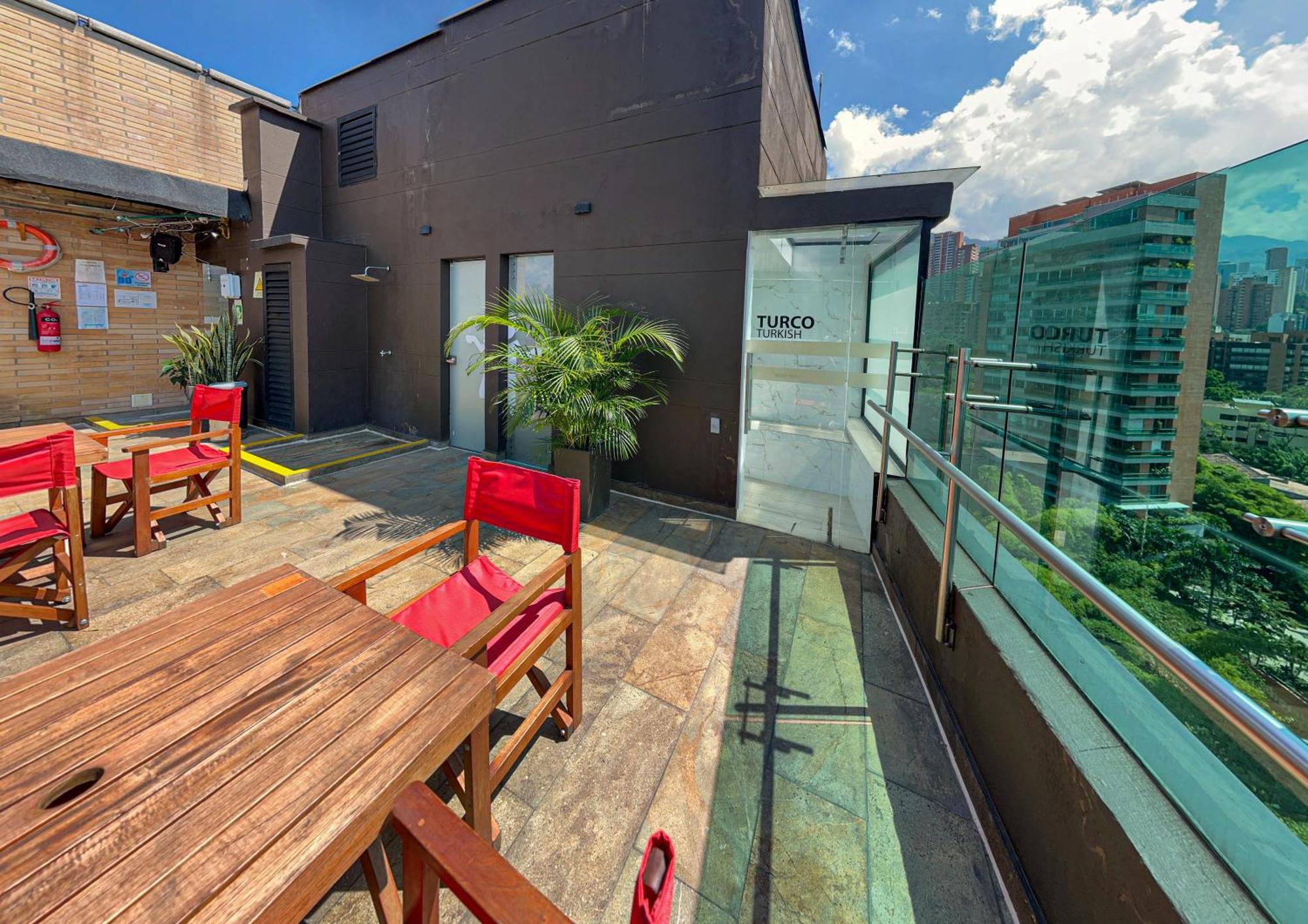 Cafe Hotel 메딜린 외부 사진